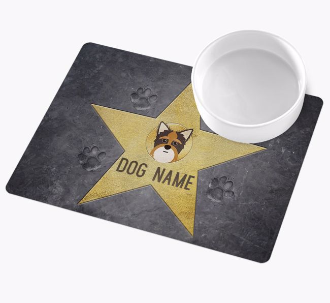 Star of Fame: Personalised {breedFullName} Wipe Clean Feeding Mat